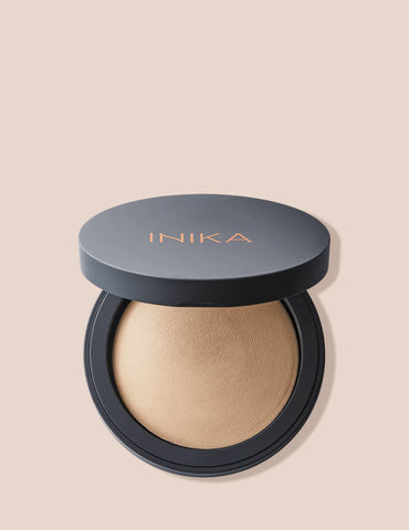 baked mineral foundation that evens out your skin tone, creating a light coverage without the powdery look. Great for everyday touchups.